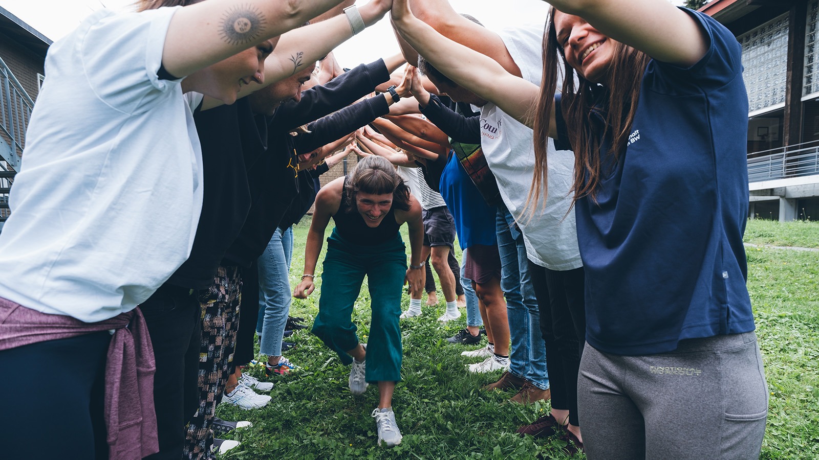 spalier_jugend-bewegt-demokratie_foto_wlsb